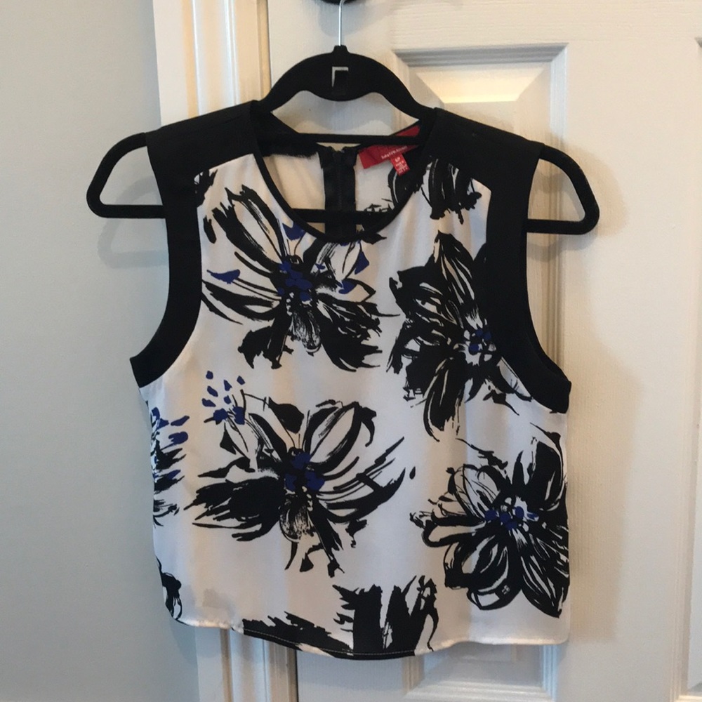RED by Saks Fifth Avenue sleeveless blouse